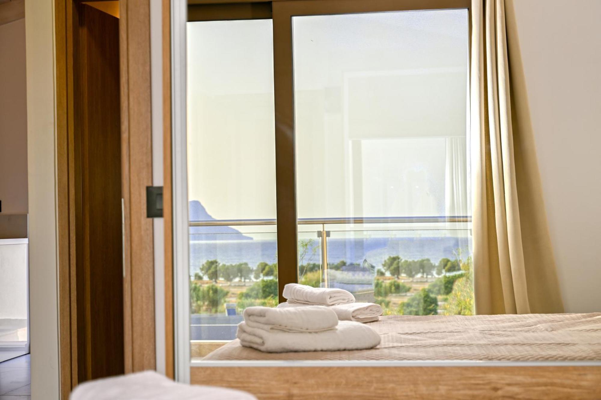 Eagle Bay Loft Apartment Kissamos Bagian luar foto