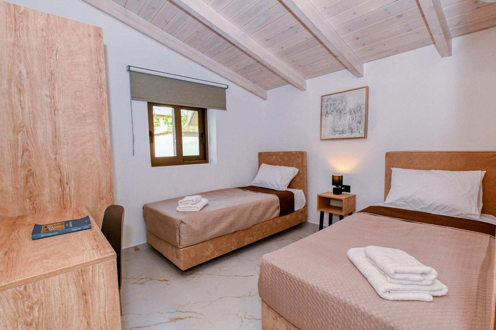 Eagle Bay Loft Apartment Kissamos Bagian luar foto