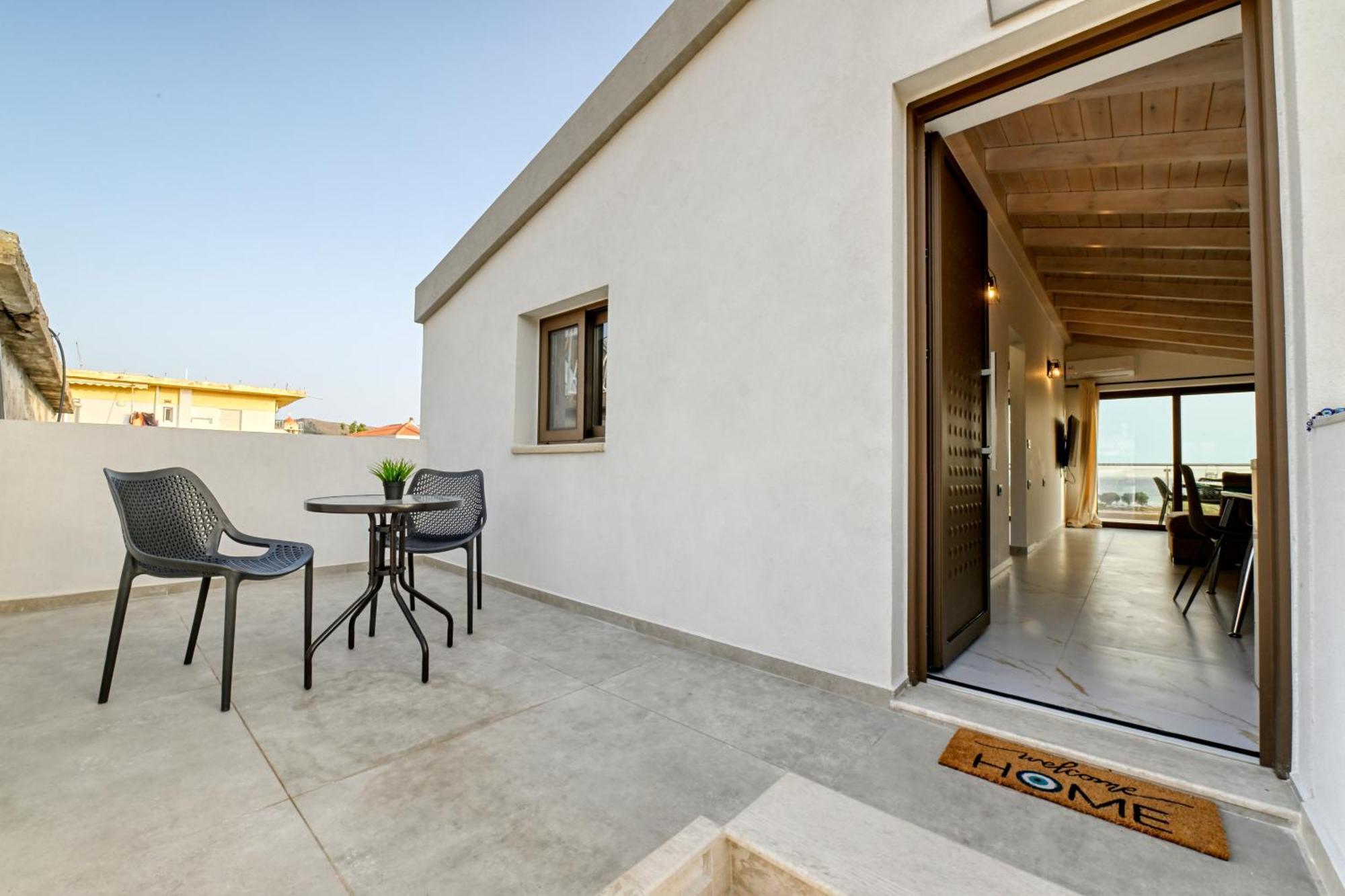 Eagle Bay Loft Apartment Kissamos Bagian luar foto